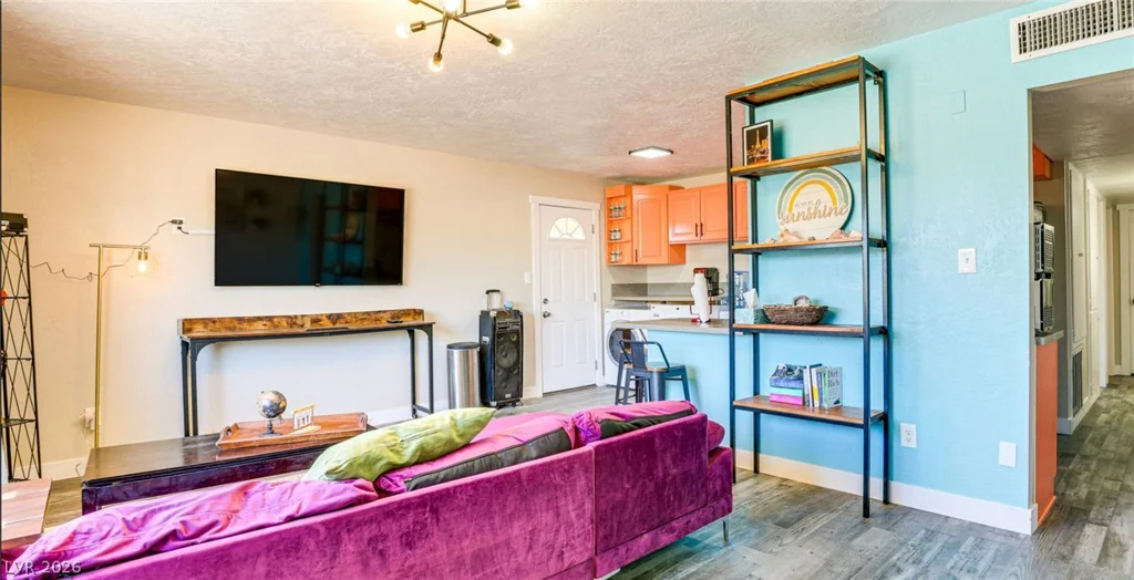 3247 Greenbriar, Las Vegas, NV 89121