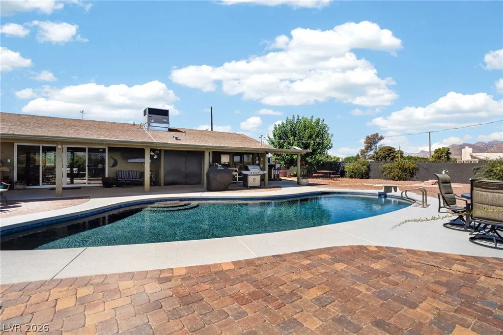 6336 Buckskin, Las Vegas, NV 89108