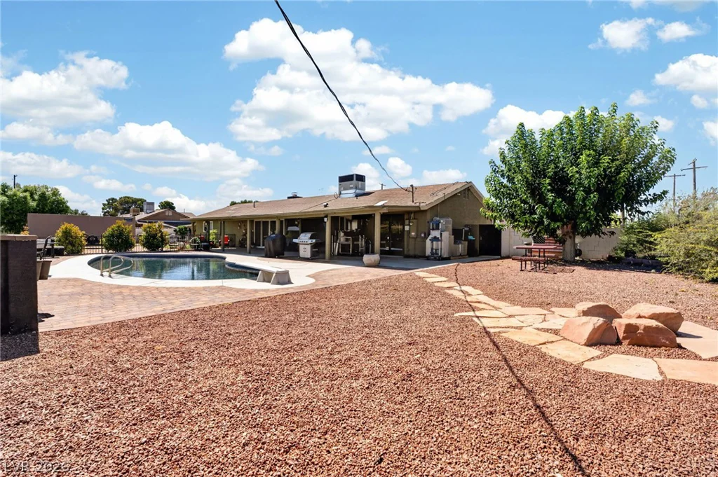 6336 Buckskin, Las Vegas, NV 89108