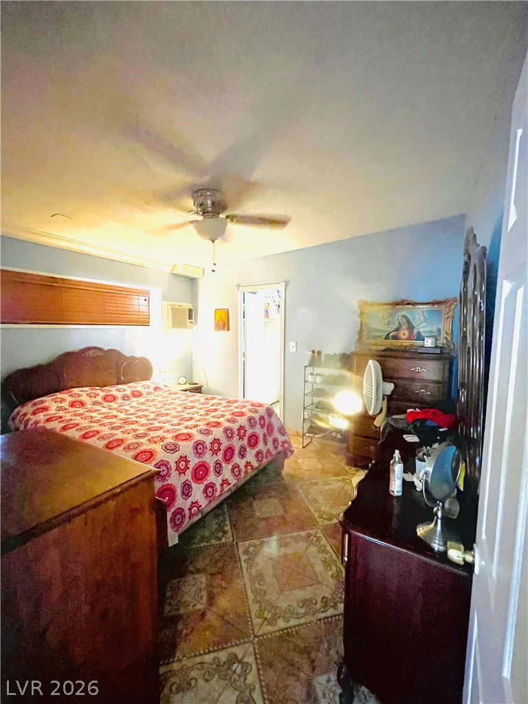 3708 Waikiki, Las Vegas, NV 89104
