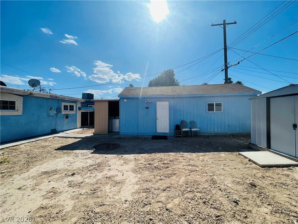 3708 Waikiki, Las Vegas, NV 89104