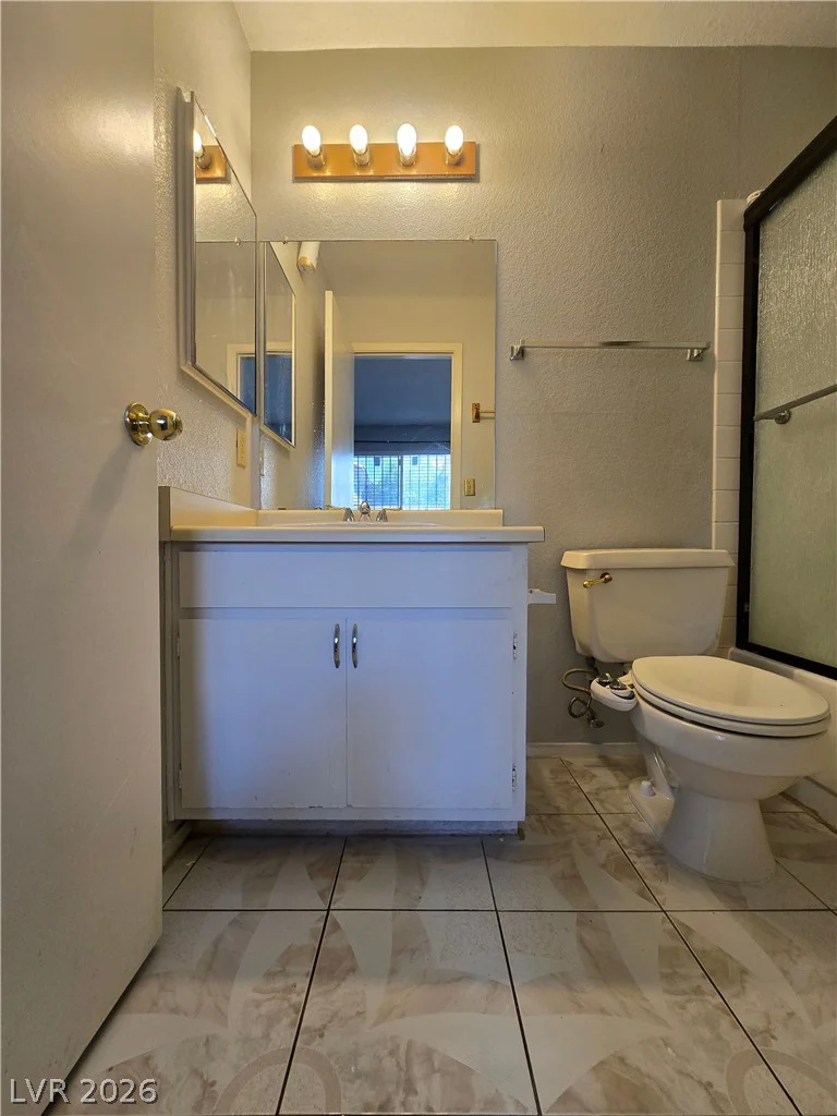 6750 Del Rey, Las Vegas, NV 89146
