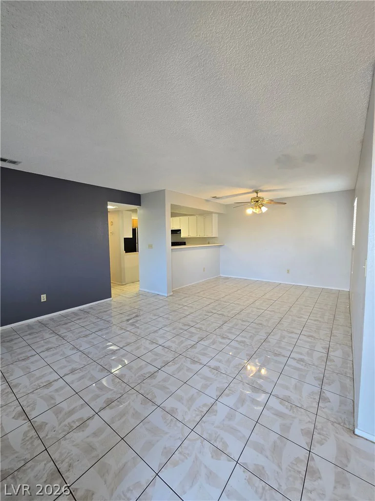 6750 Del Rey, Las Vegas, NV 89146