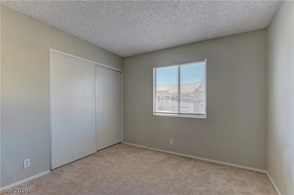 912 Falconhead, Las Vegas, NV 89128