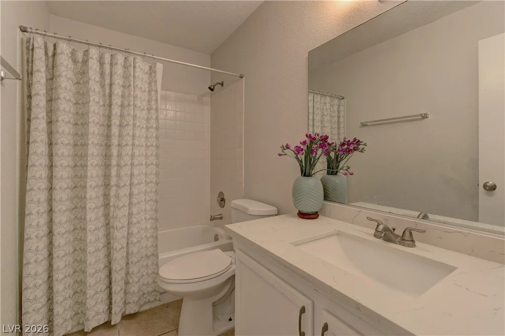 912 Falconhead, Las Vegas, NV 89128