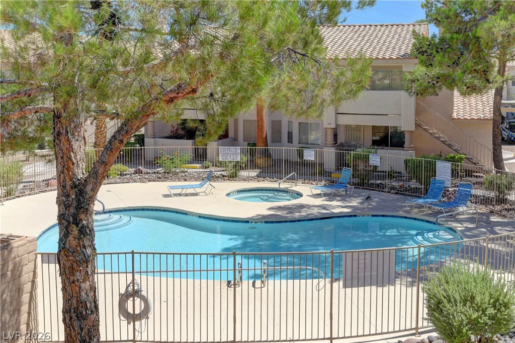 912 Falconhead, Las Vegas, NV 89128
