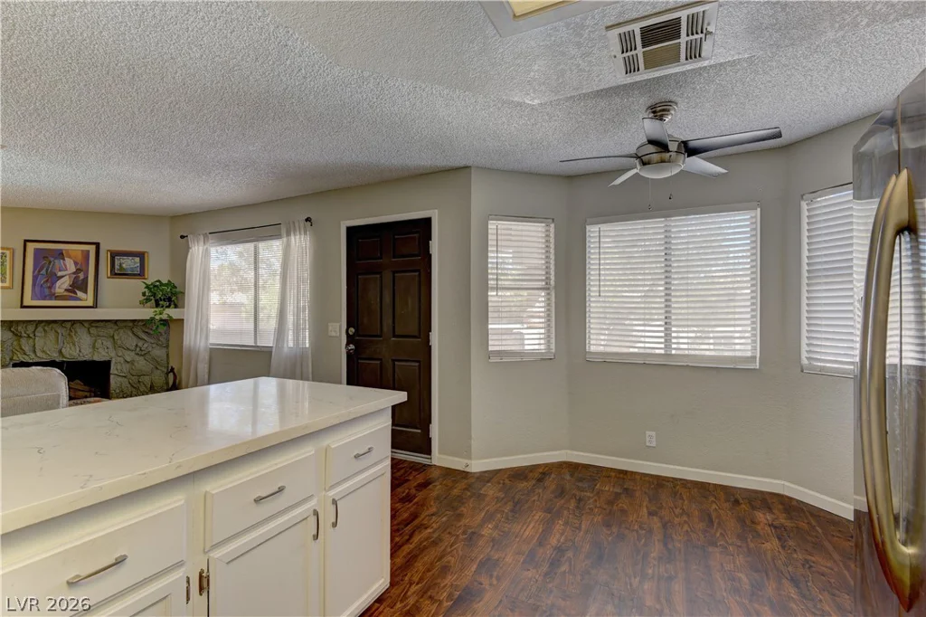 912 Falconhead, Las Vegas, NV 89128