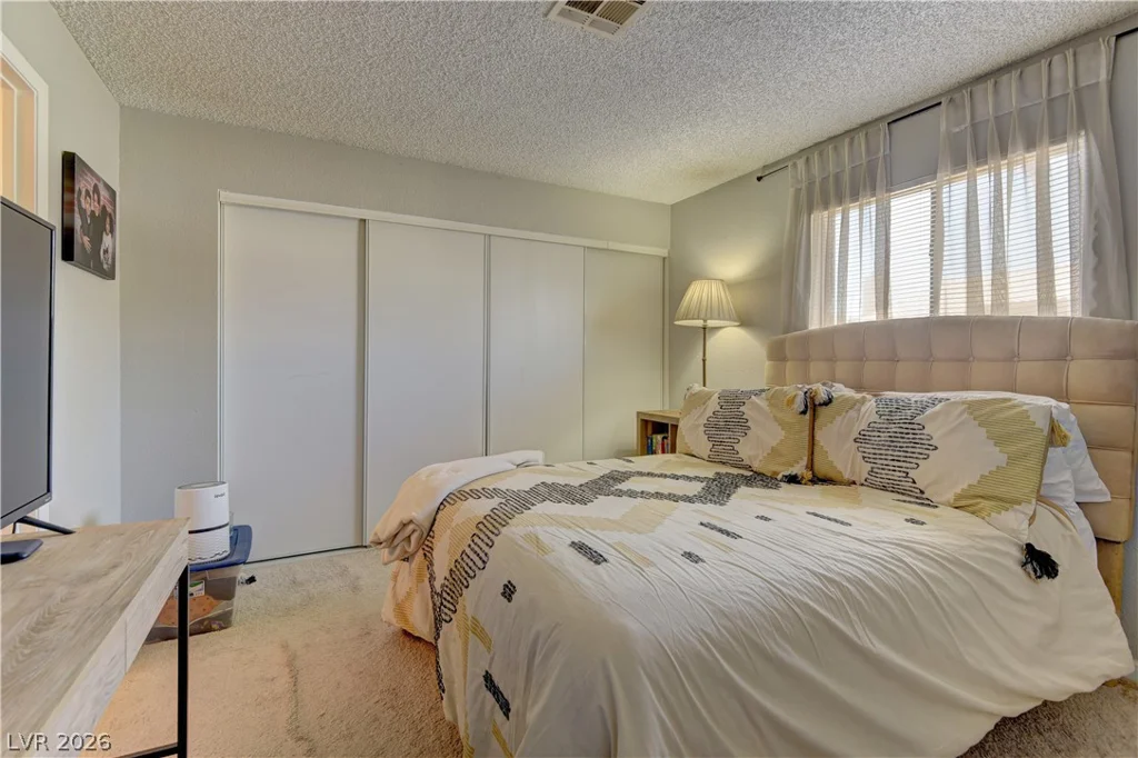 912 Falconhead, Las Vegas, NV 89128