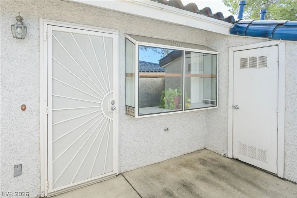 2032 Bavington, Las Vegas, NV 89108