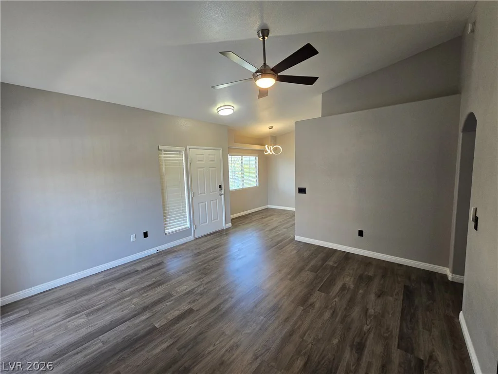 300 Amber Pine, Las Vegas, NV 89144