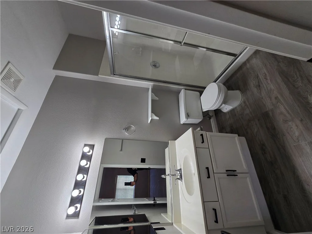300 Amber Pine, Las Vegas, NV 89144