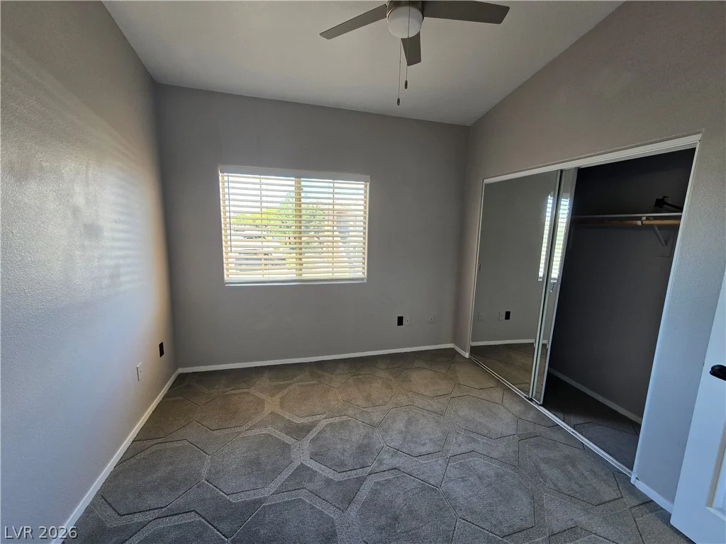 300 Amber Pine, Las Vegas, NV 89144