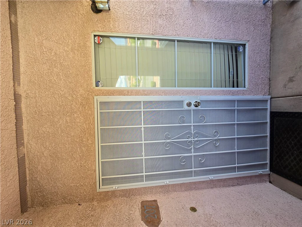 300 Amber Pine, Las Vegas, NV 89144
