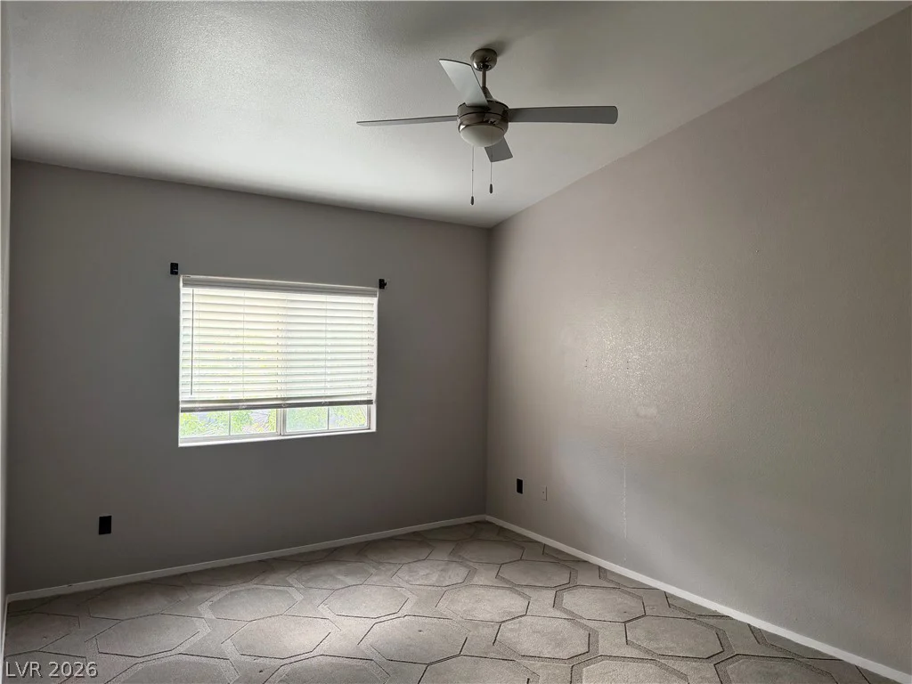 300 Amber Pine, Las Vegas, NV 89144