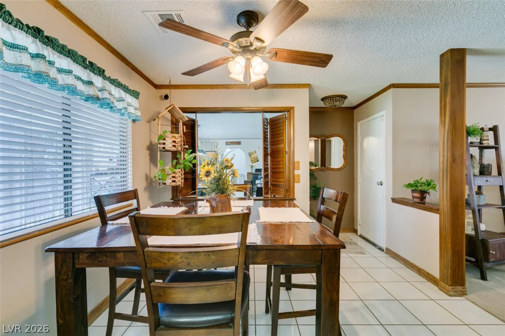 4985 Arizona, Las Vegas, NV 89104