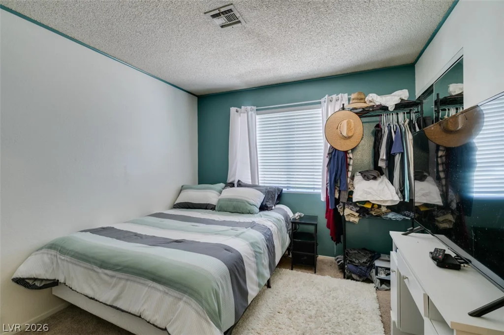 4985 Arizona, Las Vegas, NV 89104