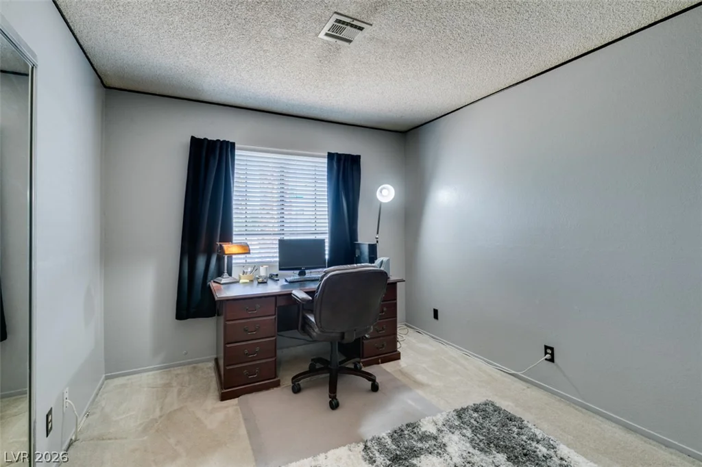 4985 Arizona, Las Vegas, NV 89104