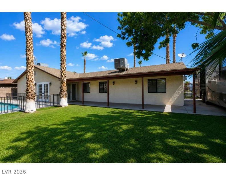 4985 Arizona, Las Vegas, NV 89104