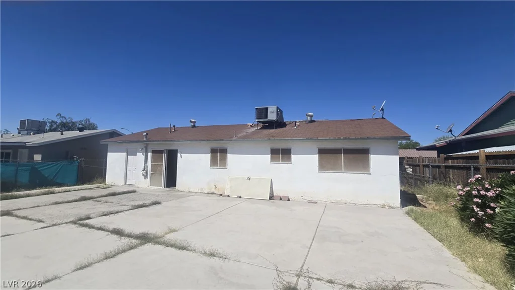 3020 Arrowhead, North Las Vegas, NV 89030
