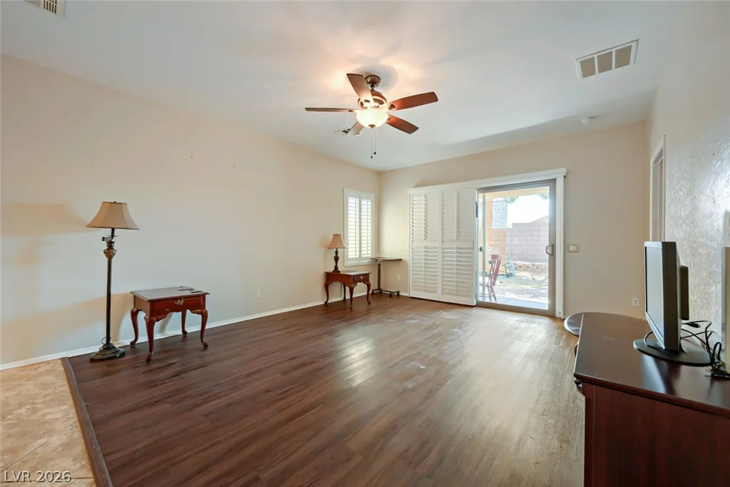 6145 Wheat Penny, Las Vegas, NV 89122
