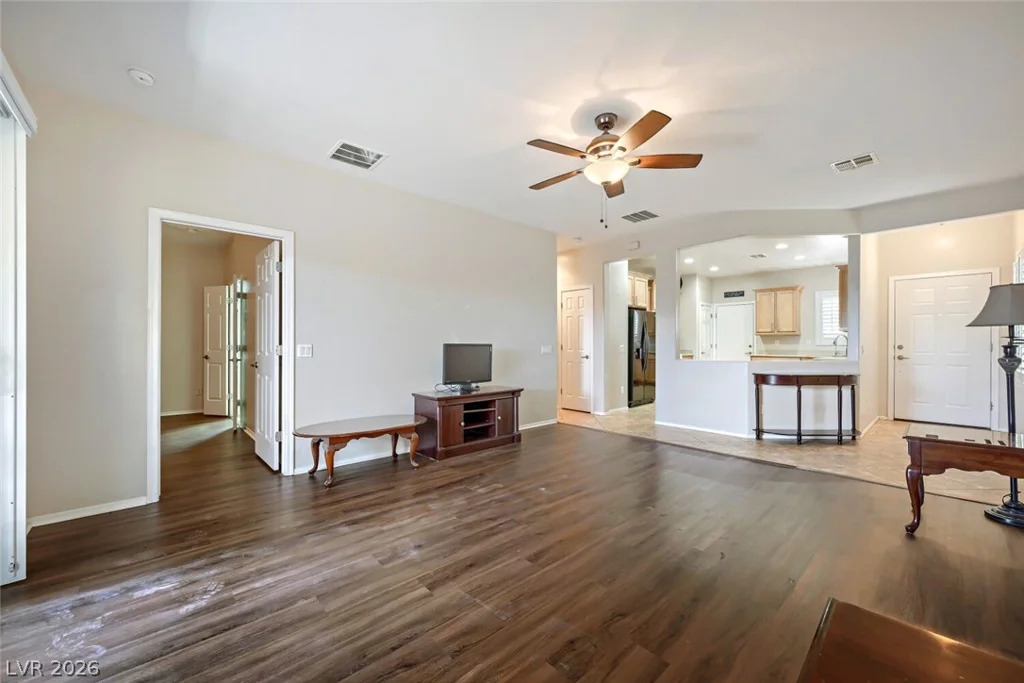 6145 Wheat Penny, Las Vegas, NV 89122