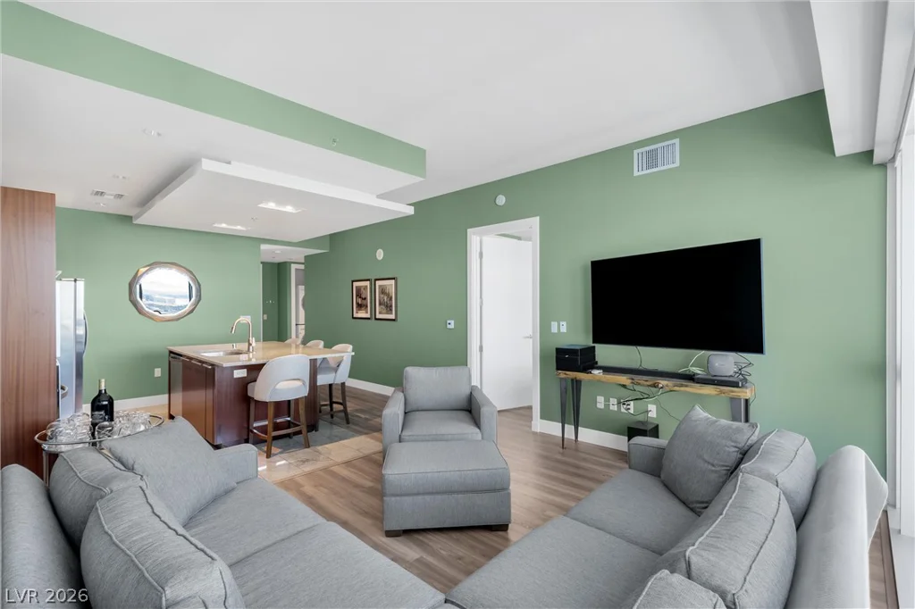 4471 Dean Martin, Las Vegas, NV 89103