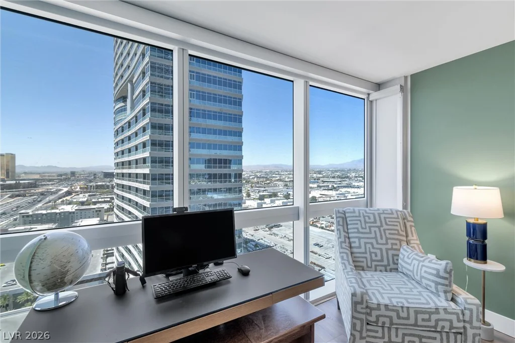 4471 Dean Martin, Las Vegas, NV 89103