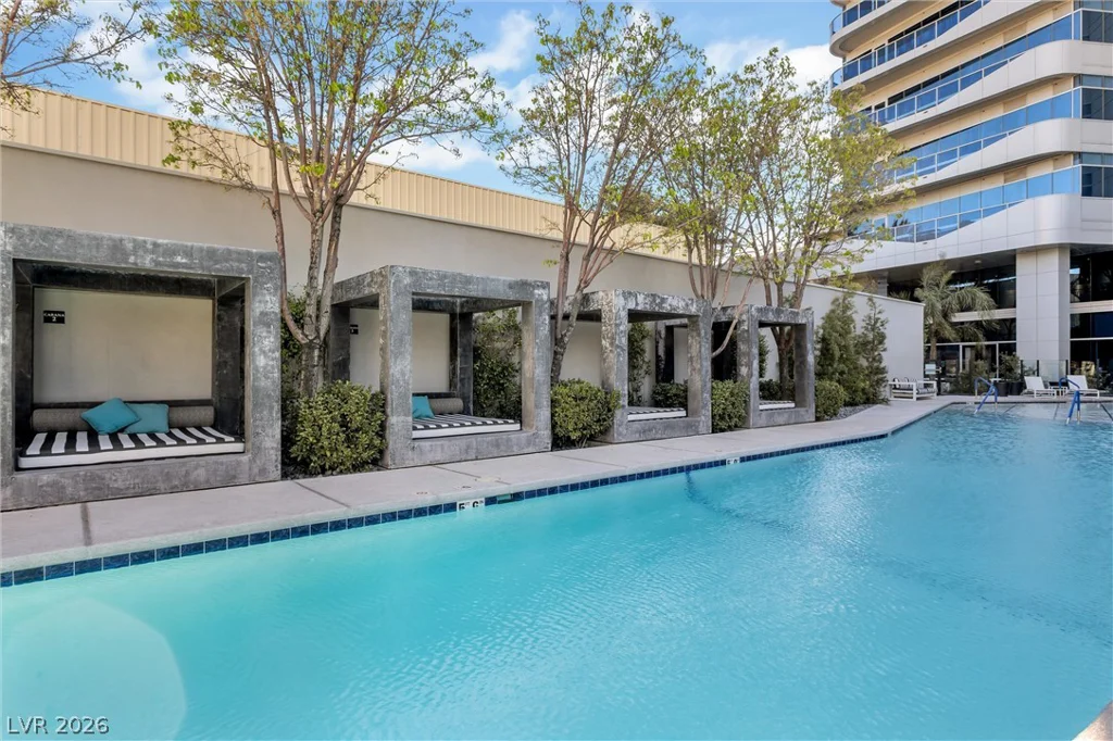 4471 Dean Martin, Las Vegas, NV 89103