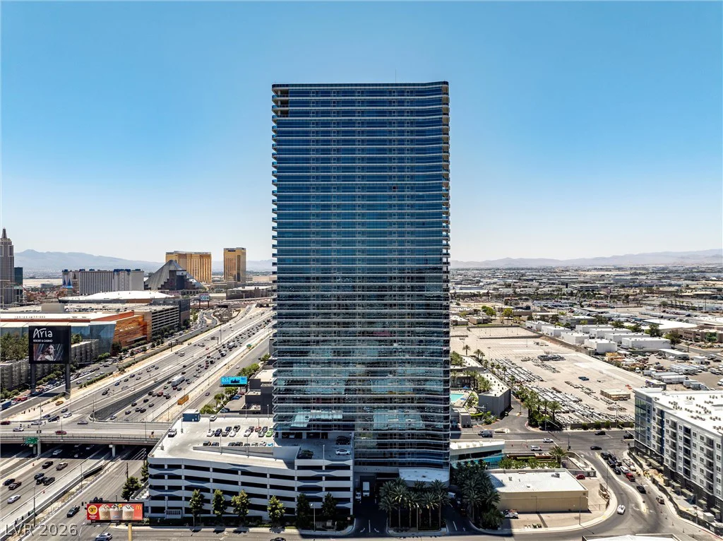 4471 Dean Martin, Las Vegas, NV 89103