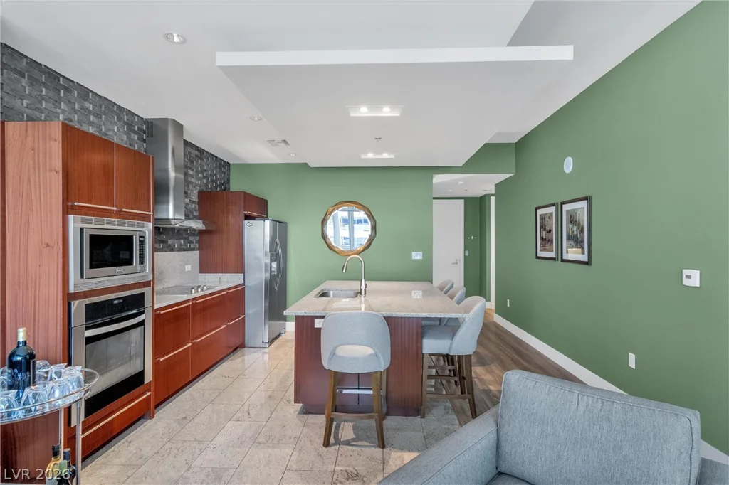 4471 Dean Martin, Las Vegas, NV 89103