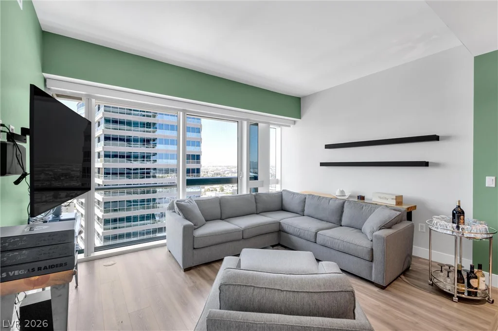 4471 Dean Martin, Las Vegas, NV 89103