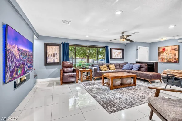 2295 Gateway, Las Vegas, NV 89115