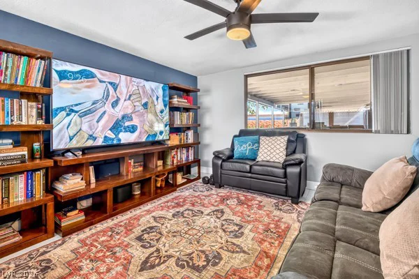 2295 Gateway, Las Vegas, NV 89115