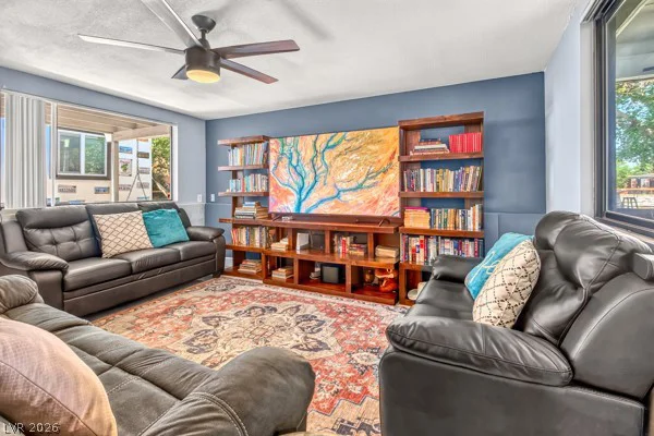 2295 Gateway, Las Vegas, NV 89115