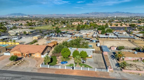 2295 Gateway, Las Vegas, NV 89115