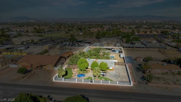 2295 Gateway, Las Vegas, NV 89115