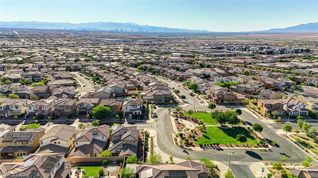 604 Our Heritage, Henderson, NV 89011