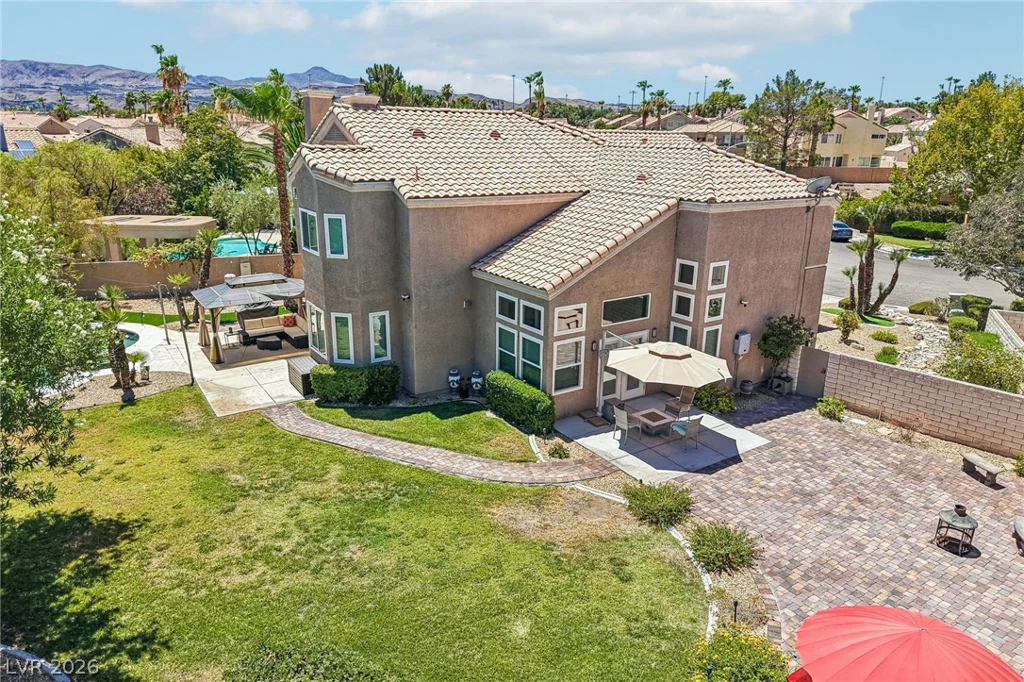 32 Daisy Meadow, Henderson, NV 89074