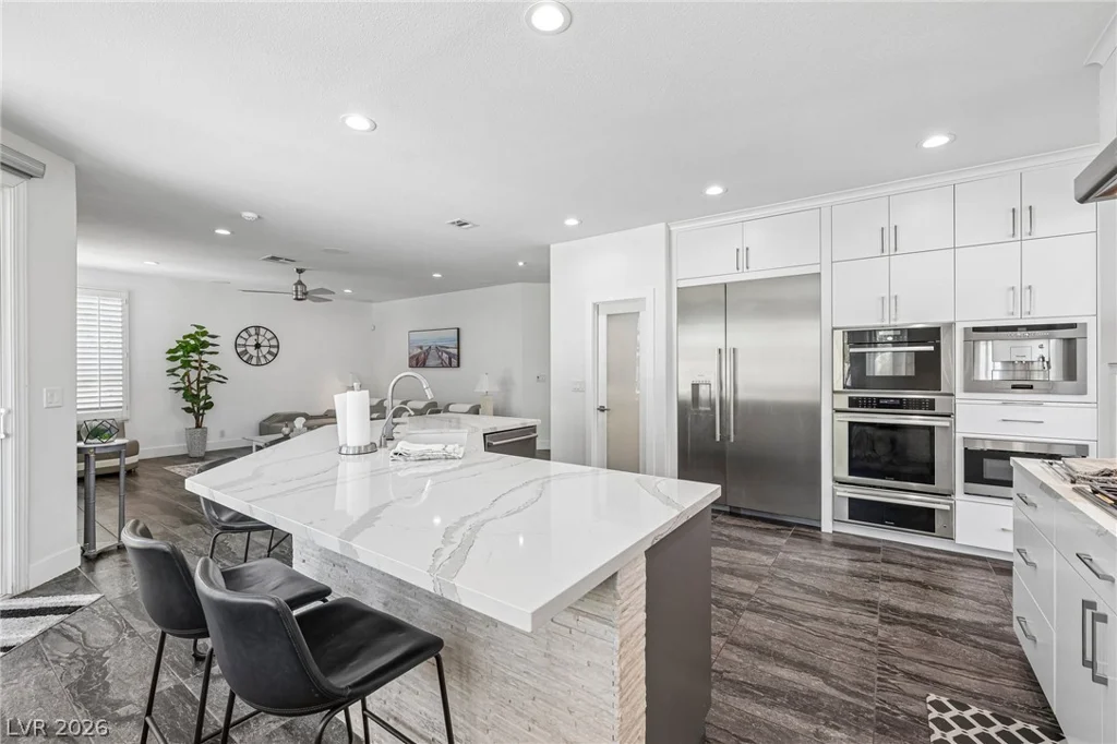 32 Daisy Meadow, Henderson, NV 89074