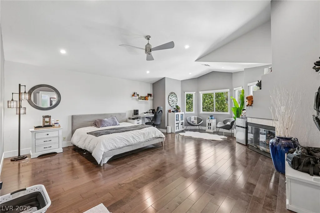 32 Daisy Meadow, Henderson, NV 89074