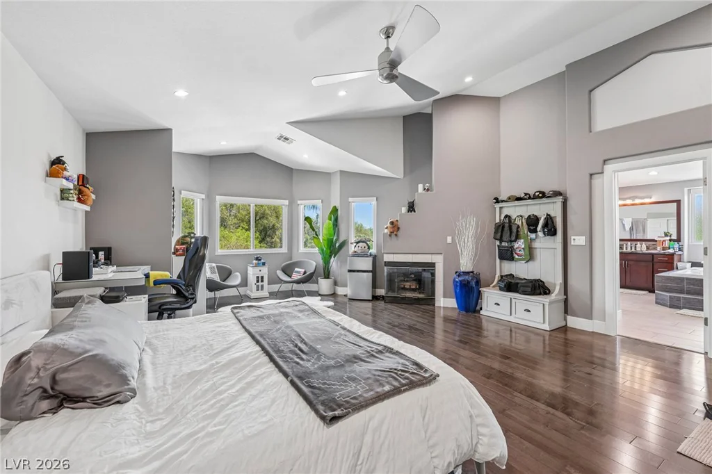 32 Daisy Meadow, Henderson, NV 89074