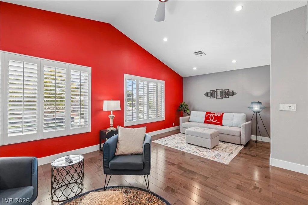 32 Daisy Meadow, Henderson, NV 89074