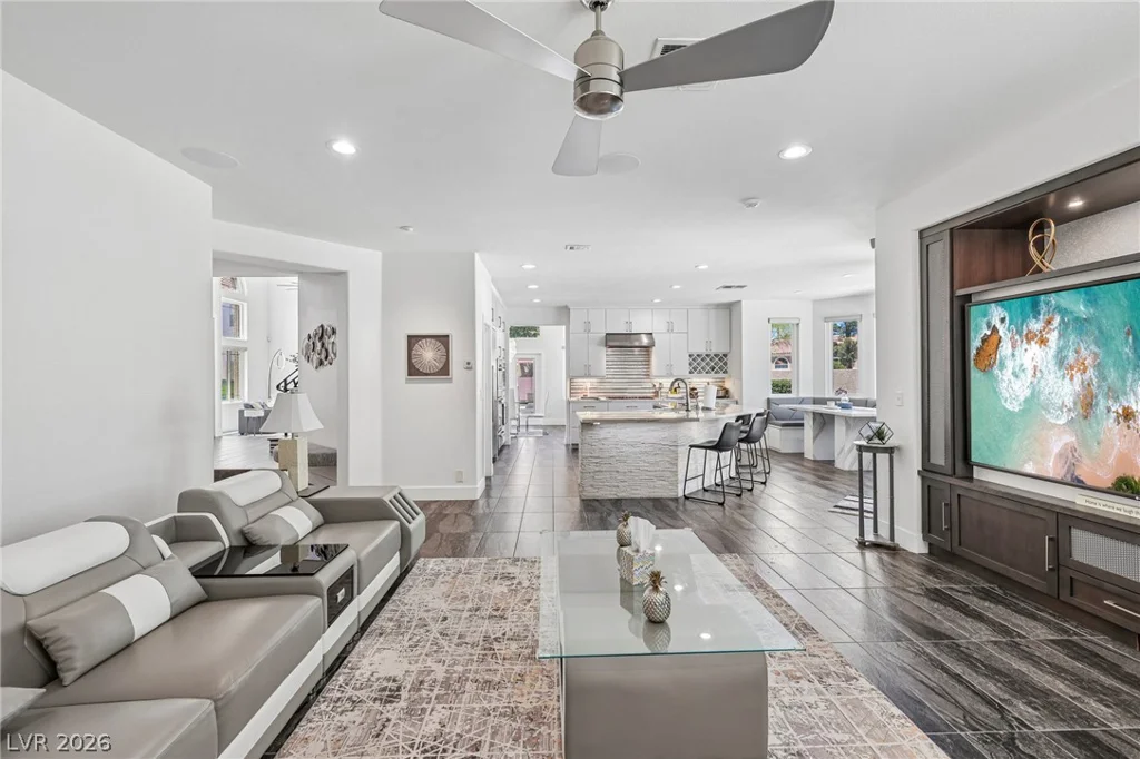 32 Daisy Meadow, Henderson, NV 89074