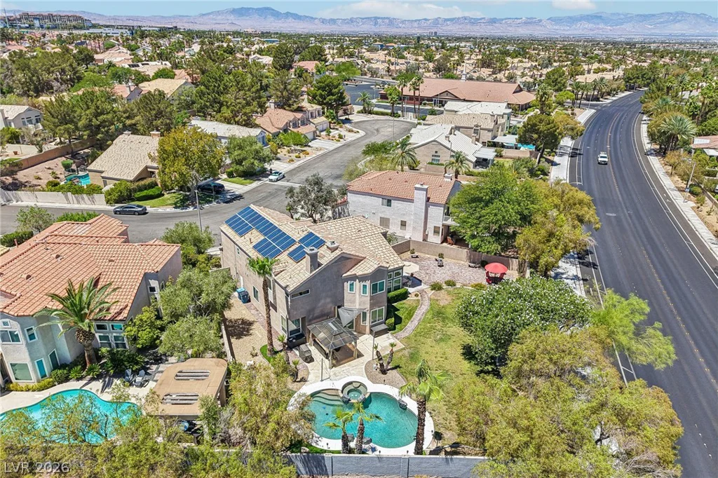 32 Daisy Meadow, Henderson, NV 89074