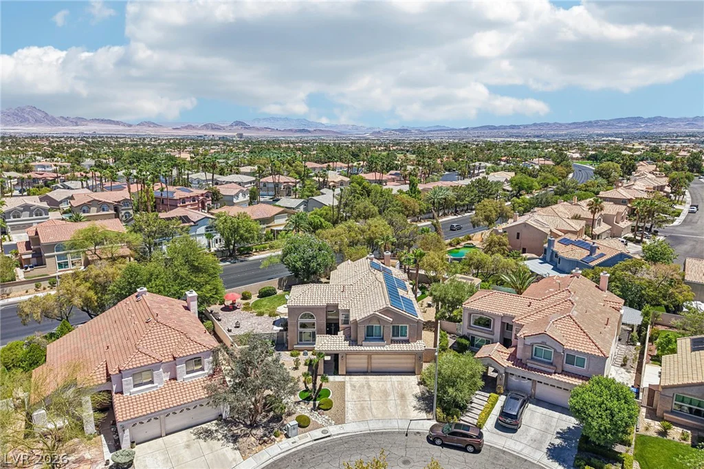 32 Daisy Meadow, Henderson, NV 89074