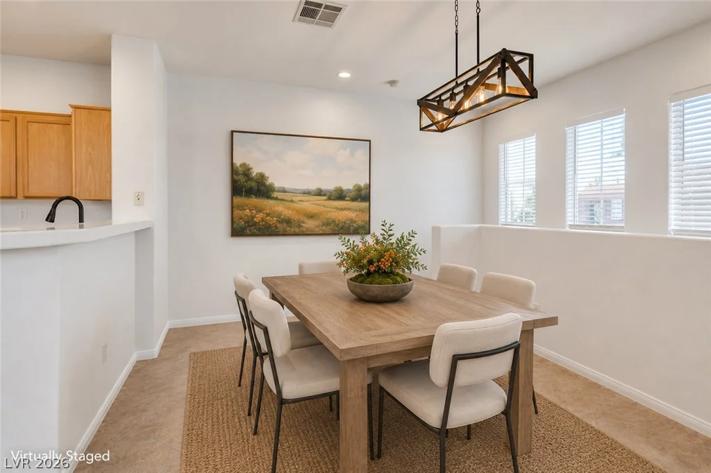 10200 Deerfield Beach, Las Vegas, NV 89129