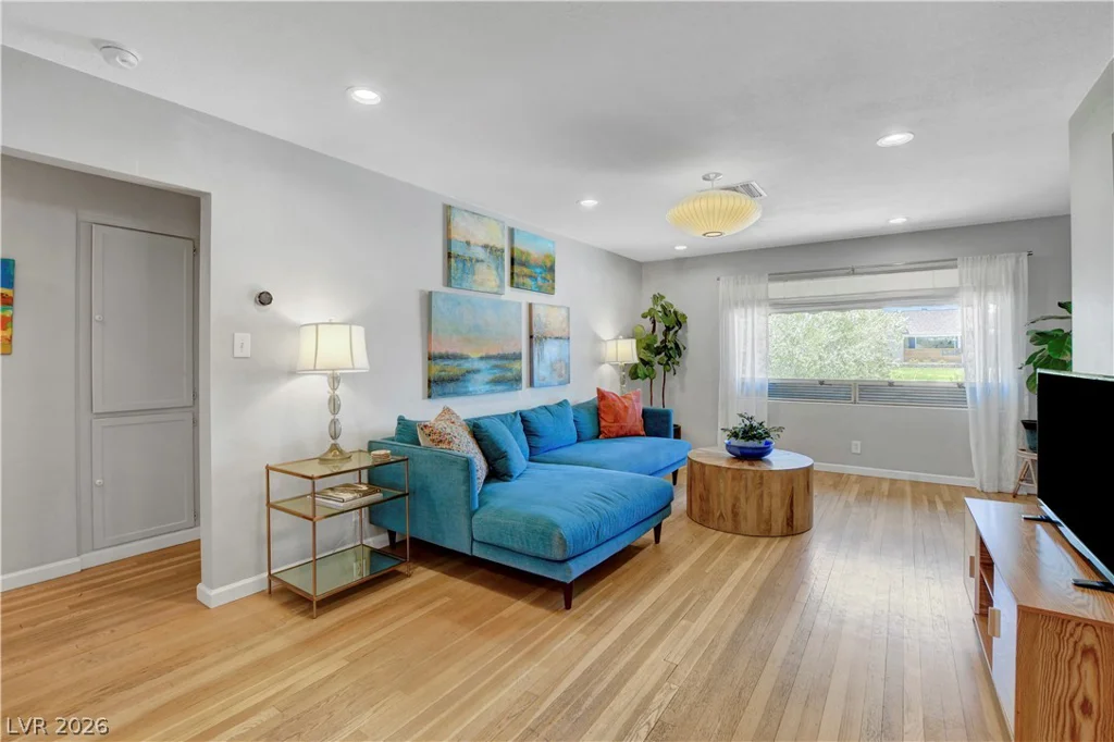 1349 Douglas, Las Vegas, NV 89102