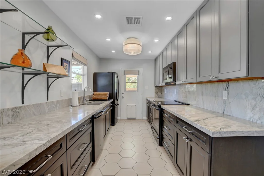 1349 Douglas, Las Vegas, NV 89102
