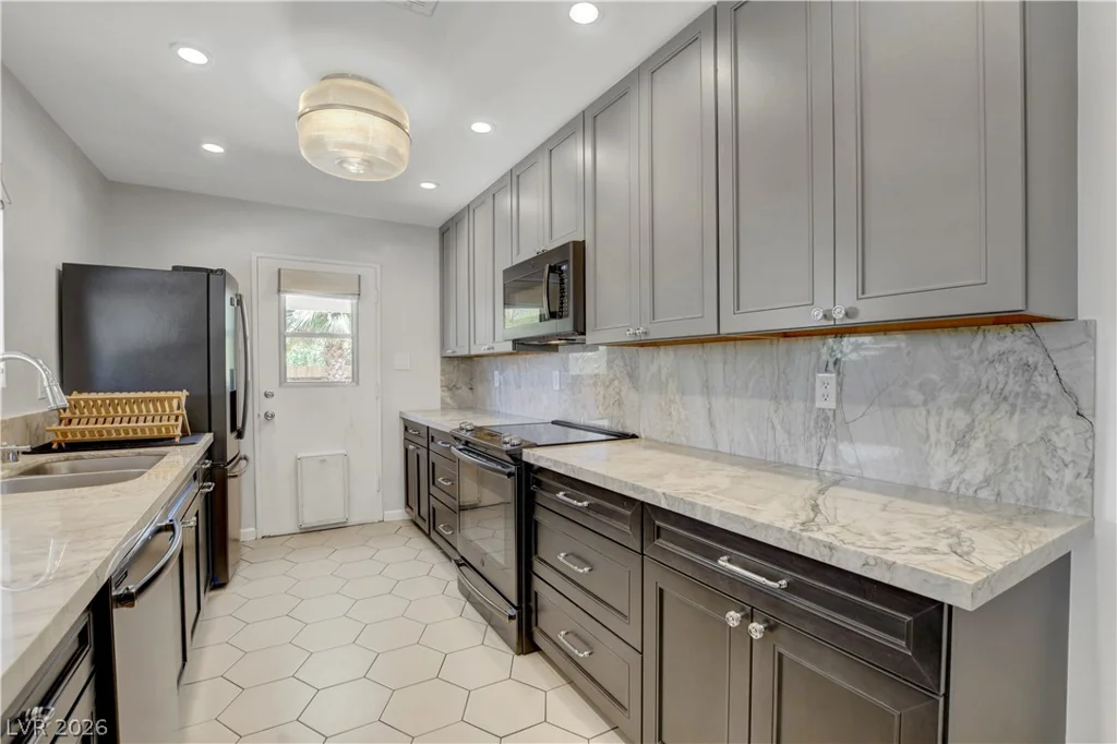 1349 Douglas, Las Vegas, NV 89102