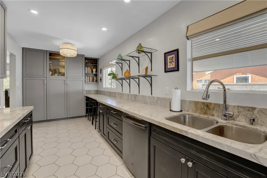 1349 Douglas, Las Vegas, NV 89102